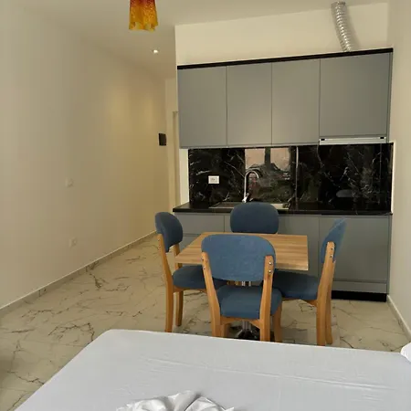 Season Apartment Durres